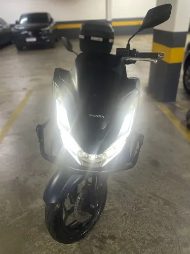 Honda PCX DLX 2023