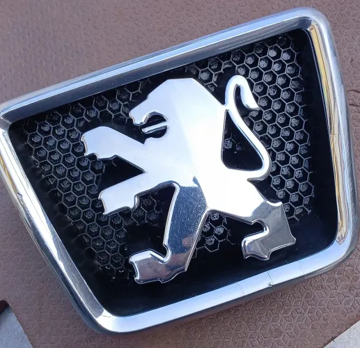 Emblema Capo Peugeot 106 Original
