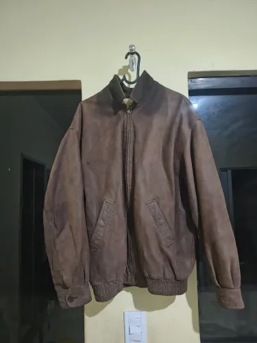 Jaqueta de couro rústico 