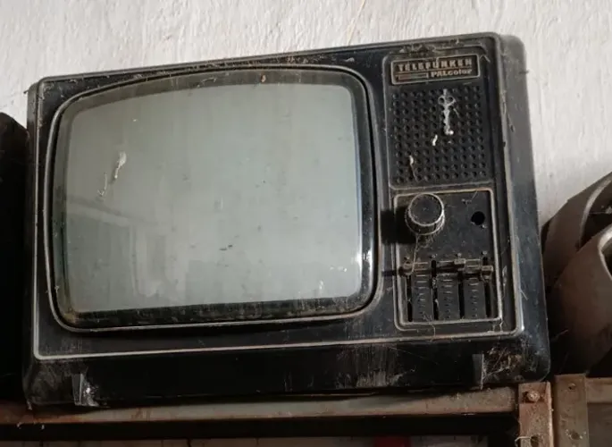 televisão antiga telefunken pal color 361