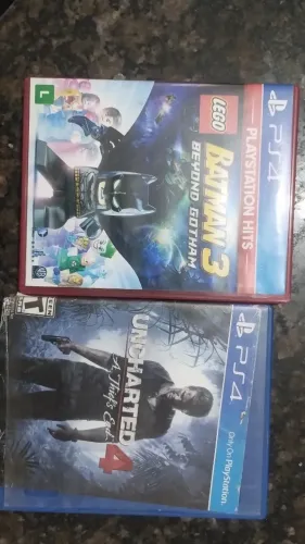 Mídia física uncharted 4 / lego Batman 3 beyond gothan