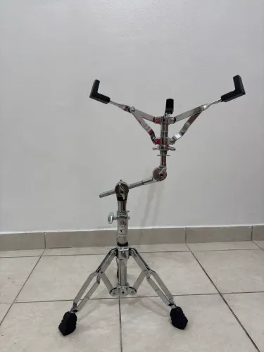 Estante de Caixa Girafa Torelli