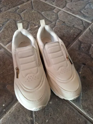 Tenis