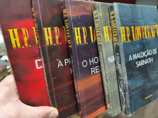 Coleção de livros H. P. Lovecraft 