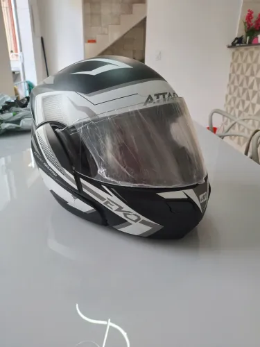 Capacete Novo,robocop articulado ,Pro Tork N°58,comprei o número errado ,no precinho