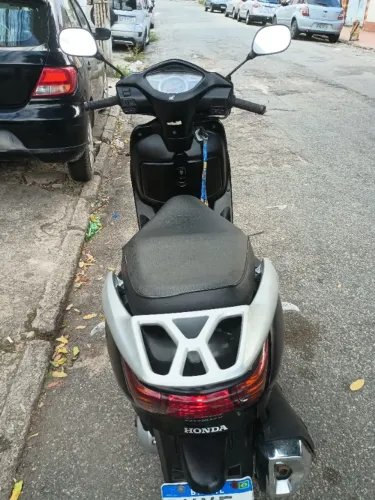 Scooter Honda Lead