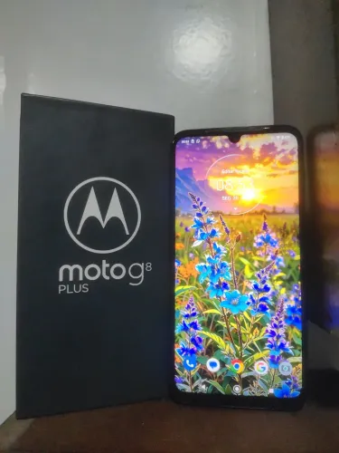 Moto g8 plus 