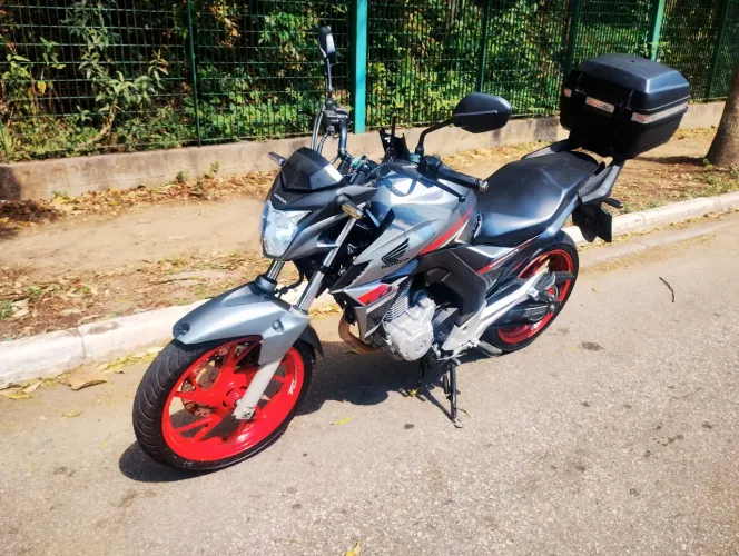 Vendo minha Twister 2018