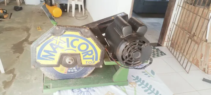 Policorte nova