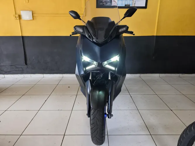 YAMAHA X-MAX 250cc ABS Automática, 2024/25.