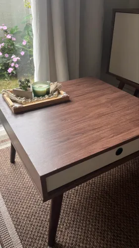 Vendo mesa de centro com gaveta