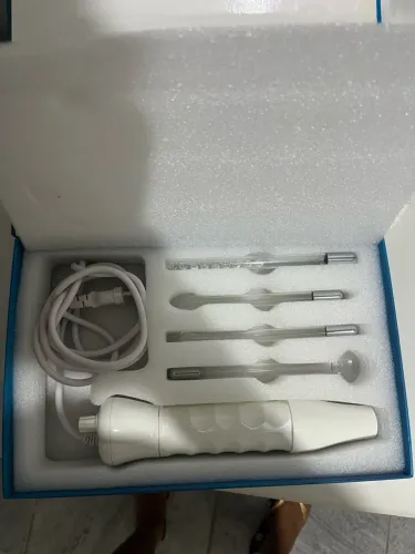 Aparelho de Alta Frequência para uso estético, facial e capilar.