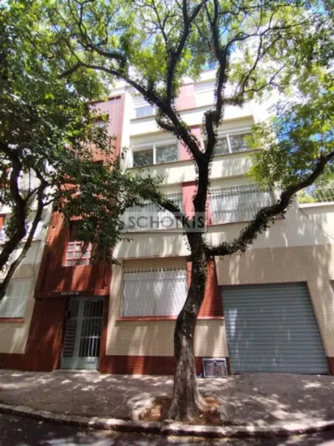 IMOBILIÁRIA SCHOTKIS VENDE EXCELENTE APARTAMENTO 02 DORMITÓRIOS, DESOCUPADO, DE FRENTE, EM