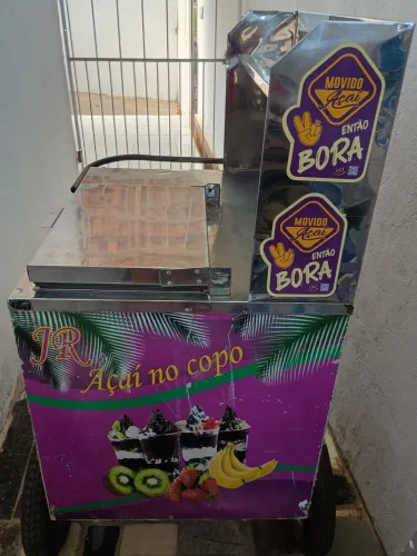 Carrinho de açaí 