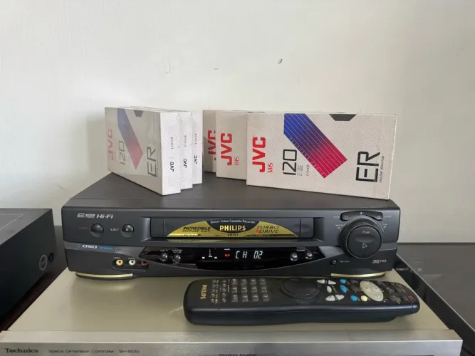 Vídeo cassete vhs Philips vr757 estéreo hi-fi 6 cabeças
