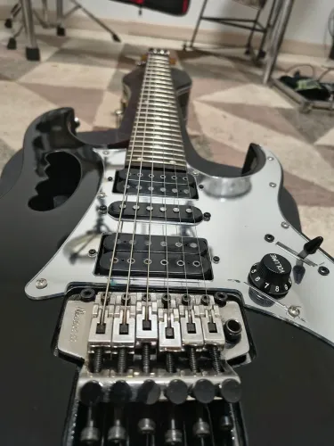 Ibanez jem jr