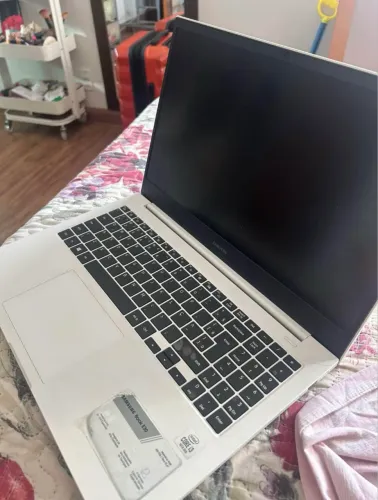 Samsung Book E30 I3