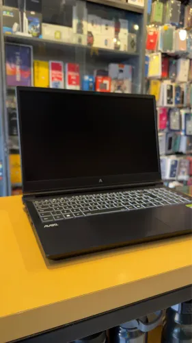 Notebook Avell STORM 450 R5-7640HS RTX 4050 Black 144Hz 8 GB 512GB DDR5-5600MHZ
