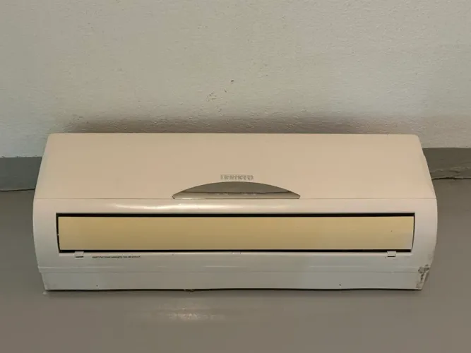Kit Ar Condicionado Komeco - 3 ares de 9 mil BTU e 2 ares de 12 mil BTU