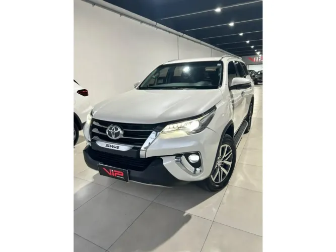 Toyota Hilux SW4 4X4 2.8 Diesel 2019