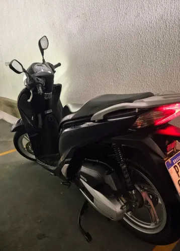 Honda SH150i DLX cor azul