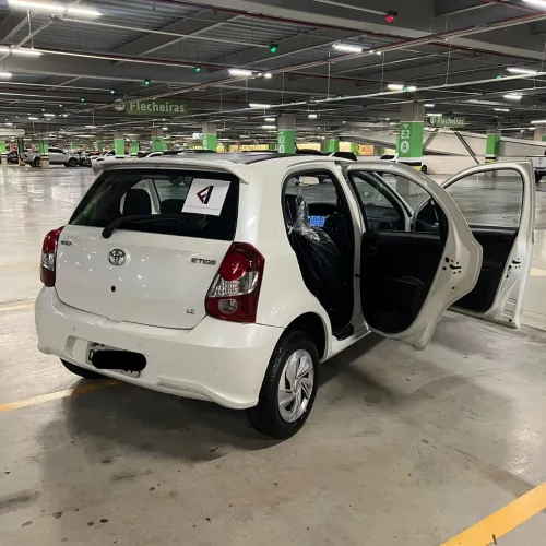 Toyota Etios X 1.3 Flex 16V 5P Mec. 2019