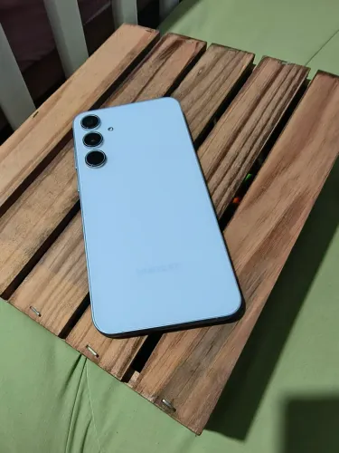 Samsung A55 