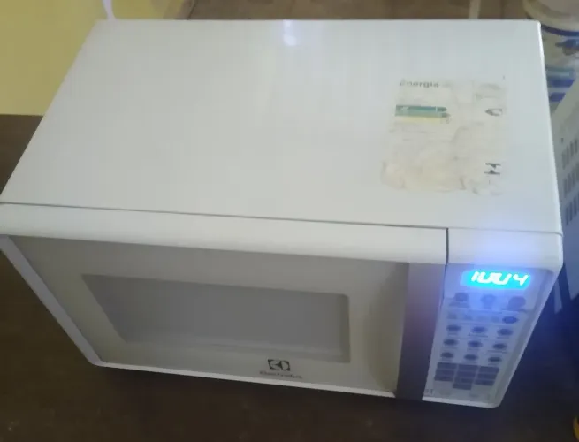MICROONDAS 20 LITROS