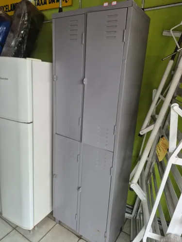Vestiário 4 portas