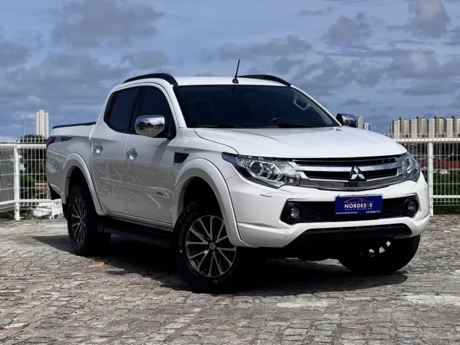 Mitsubishi L200 Triton Sport HPE-S 2.4 CD Dies. AUT 2020