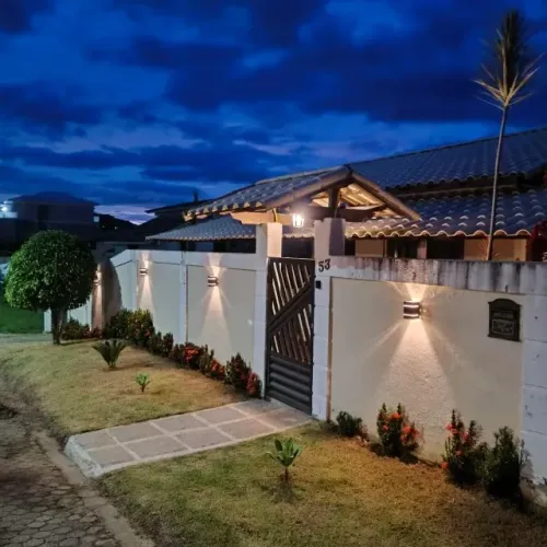 Casa 3 quartos + 2ª construção | 620m² | Bairro nobre em Miguel Pereira