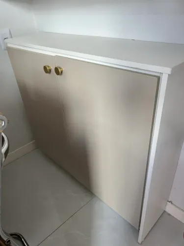 Armário buffet multiuso 112 cm de largura e 26 cm de profundidade