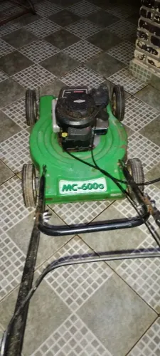 Cortador de grama a gasolina 
