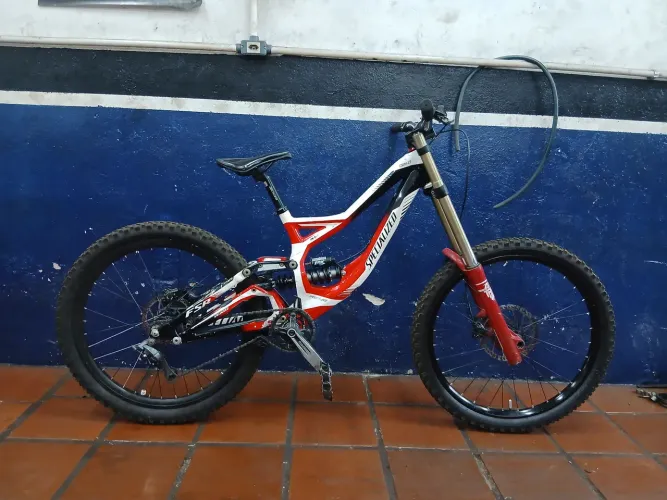 Specialized demo 8 2012