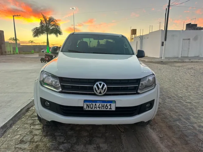 Volkswagen Amarok Trendline CD 2.0 TDI 4X4 Dies AUT 2013