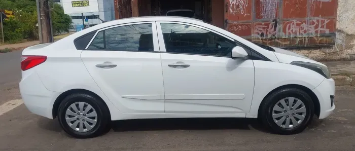 Hyundai HB20S C.plus/c.style1.0 Flex 12V Mec. 4P 2015