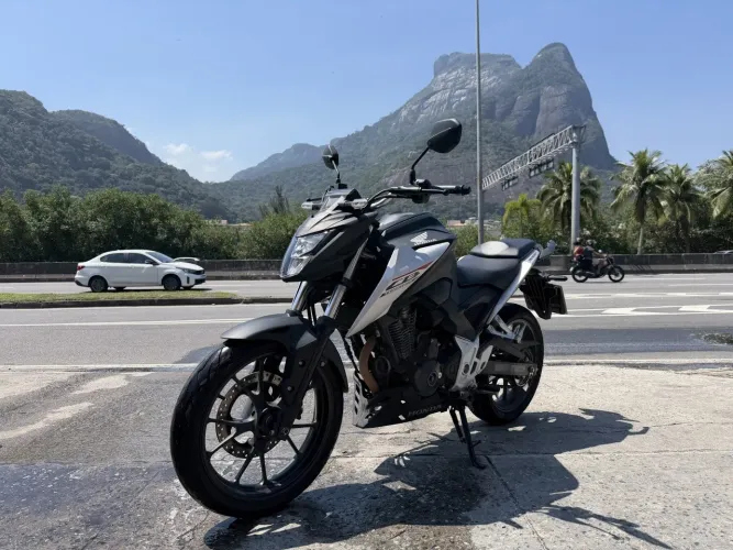 Honda Cb 300f twister cbs 2026
