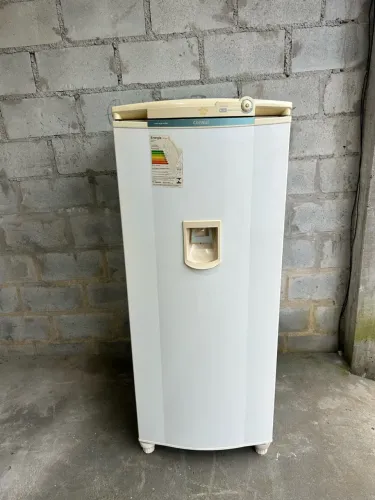 Geladeira Consul Degelo 319 litros