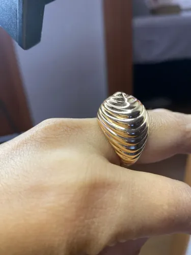 Conjunto brinco + Anel douradosemi joia de alta qualidade 