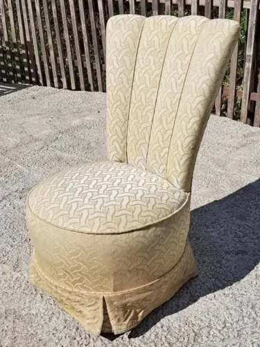Poltrona estilo boneca