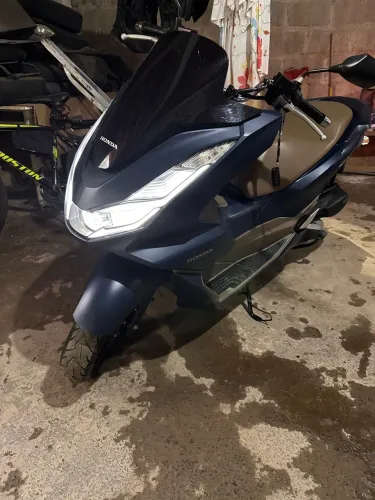 Honda PCX 160 DLX 2024