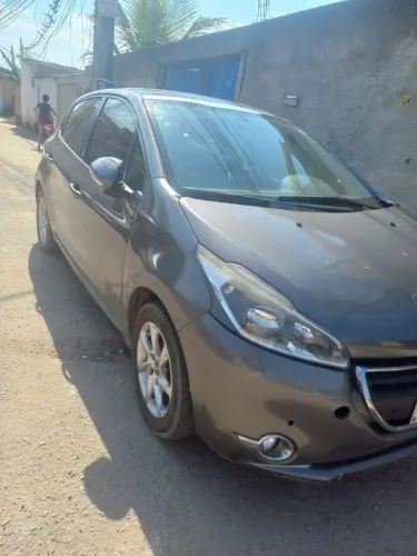 Peugeot 208 Allure 1.5 Flex 8V 5P 2014