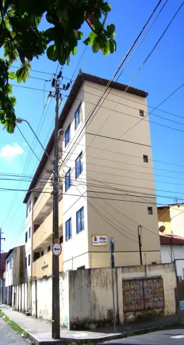 FATIMA -Da Assunção 1400 apto 404 35M², SALA, 1 SUITE, COPA, PISO CERAMICO, PINTURA NOVA, 