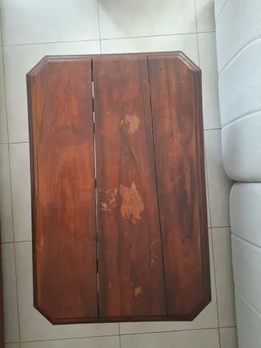 Mesa se centro de madeira maciça
