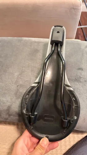 Selim original Caloi Sport Carbon