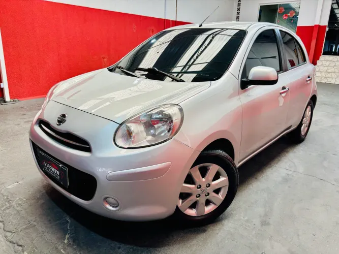 Nissan March S 1.0 16V Flex Fuel 5P 2013