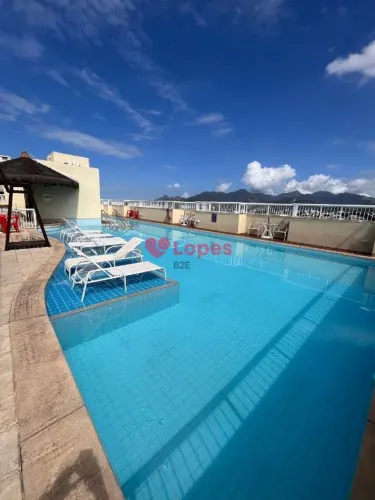 Lopes B2e vende linda Cobertura com 2 quartos Pechincha próximo ao Castelo do Vinho.