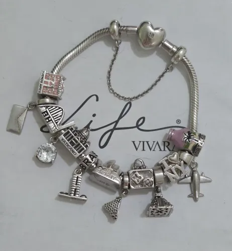 Pulseira vivara fecho coracao 18 cm com berloques