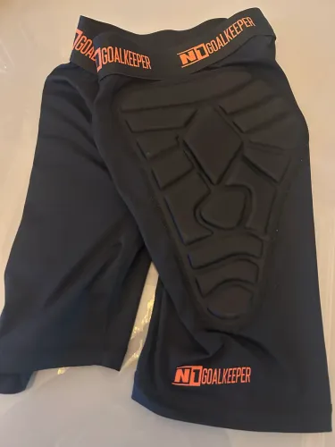 short acolchoado para goleiro da N1 - tamanho P