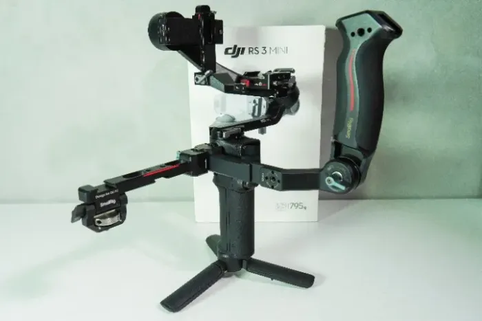 Gimbal Dji Rs 3 Mini - Com Acessórios Smallrig